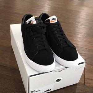 Nike Suede shoes size 8.5